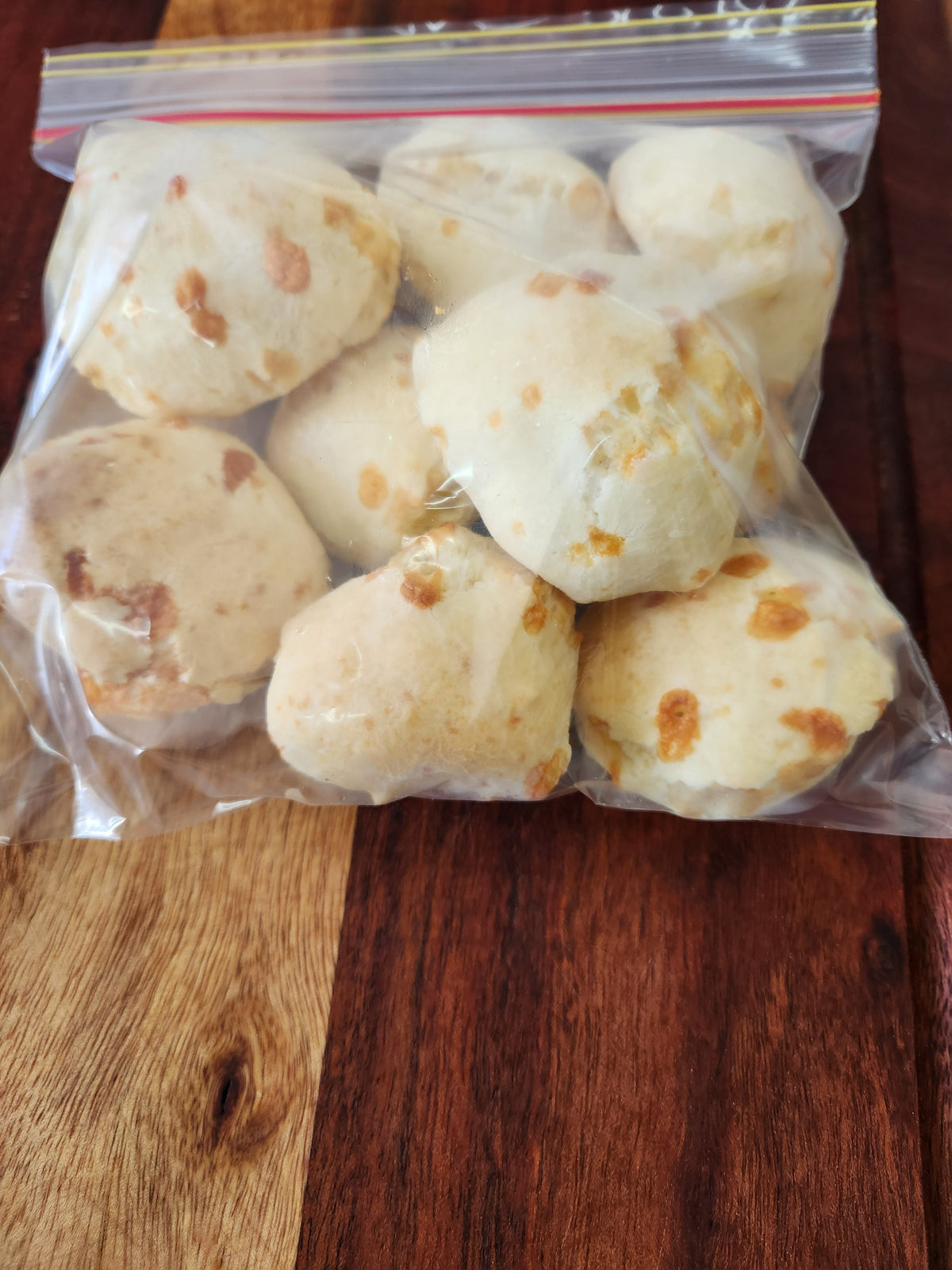 Brazilian Cheese Bread – Frozen Pão de Queijo - Pack of 10 units